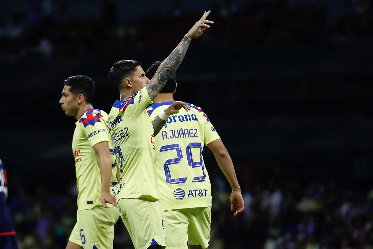 América humilla a New England y pasa fácil a semifinales