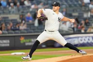 Cubano Rodón impulsa décima victoria de Yankees