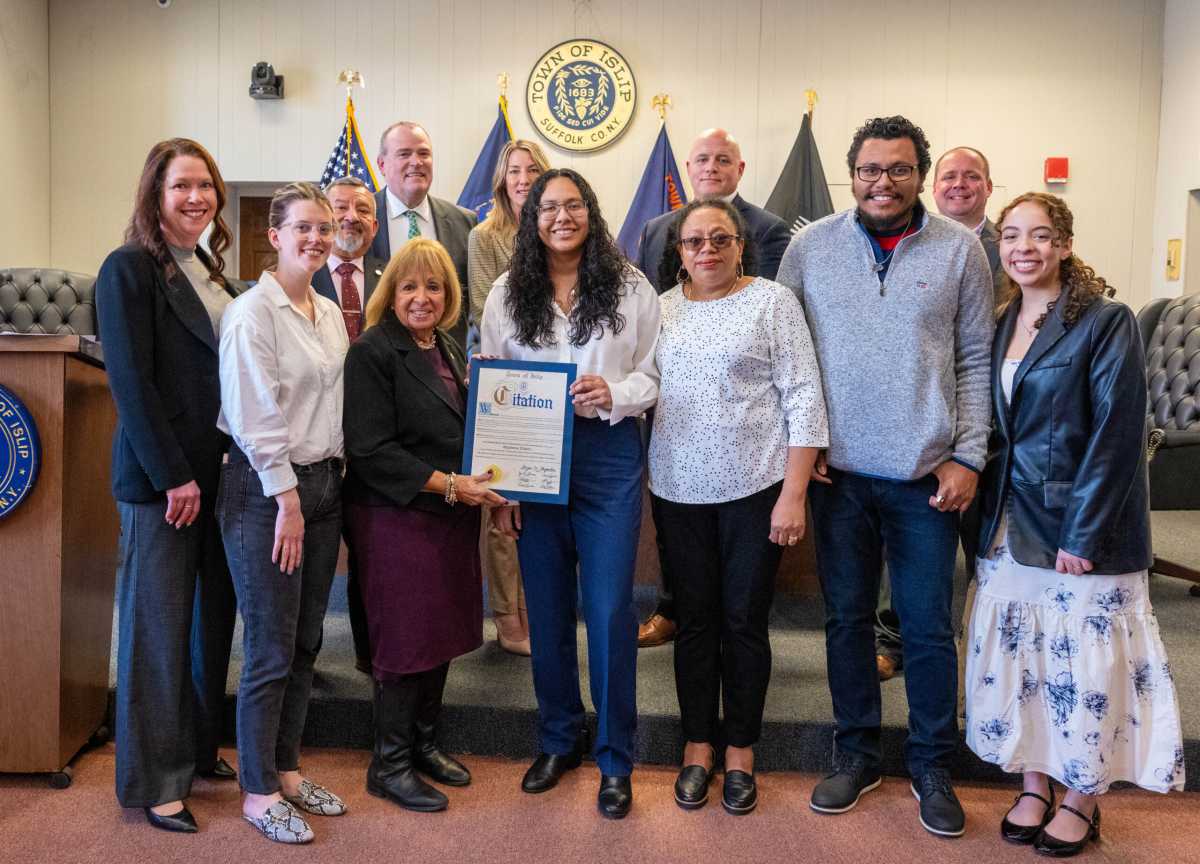 Estudiantes de Brentwood High School campeonas en el Desafío Nacional STEM