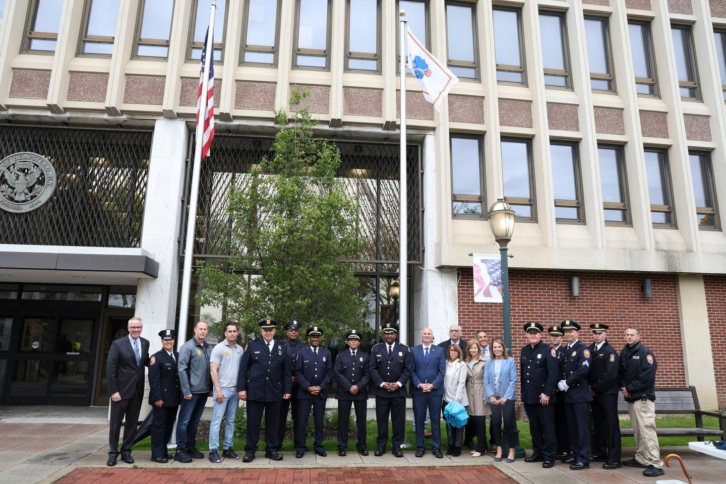 Town de Hempstead conmemora con gratitud la Semana de la Policía Nacional