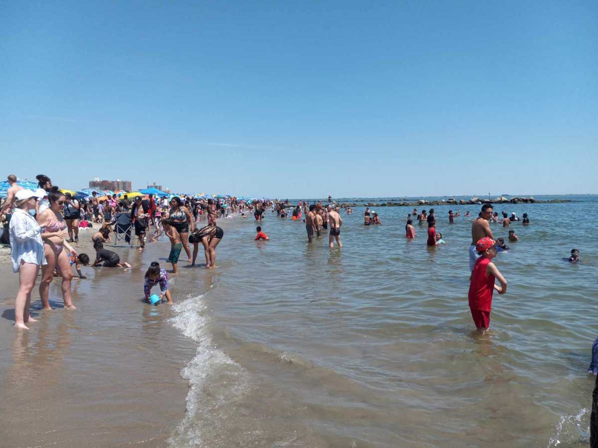 Tips de seguridad para disfrutar en playas y piscinas