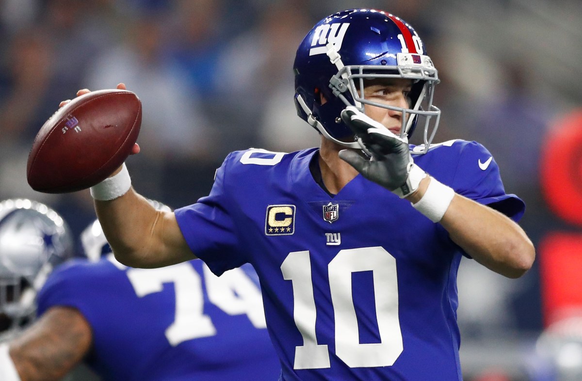 Los New York Giants de la NFL celebran 100 años de historia junto a sus leyendas