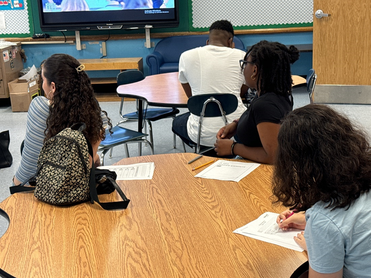 Escuela secundaria Uniondale anuncia un campamento de verano para estudiantes interesados en realizar cursos de nivel AP