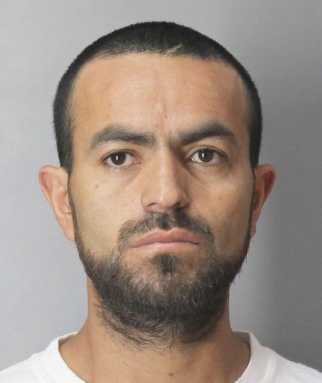 Hispano arrestado por robo de lavandería en North Merrick