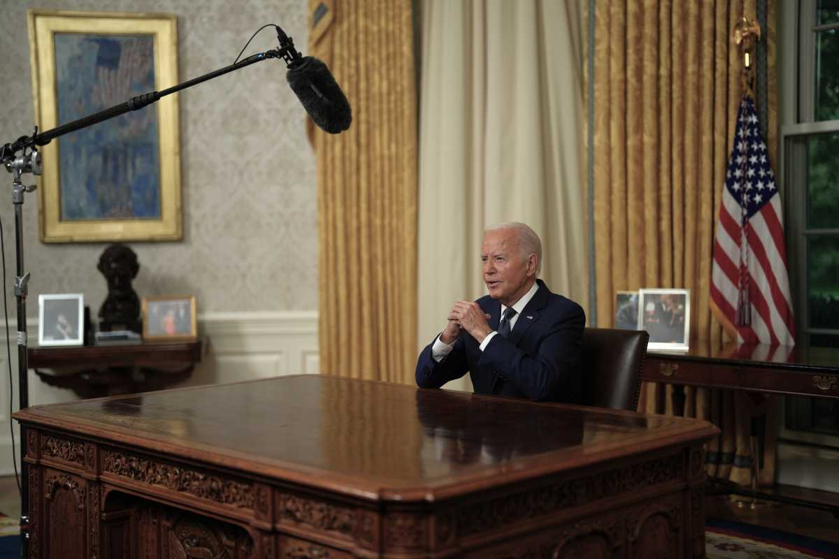 Biden abandona la carrera presidencial por el partido demócrata