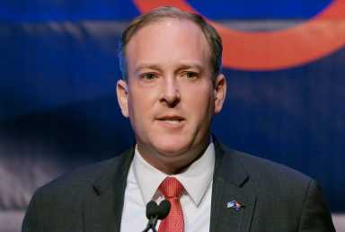 Trump elige para la agencia ambiental a Lee Zeldin, un aliado sin experiencia en el sector
