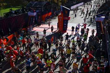 Más de 50.000 corredores activaron la Maratón de NYC donde el poderío africano vuelve a coronarse