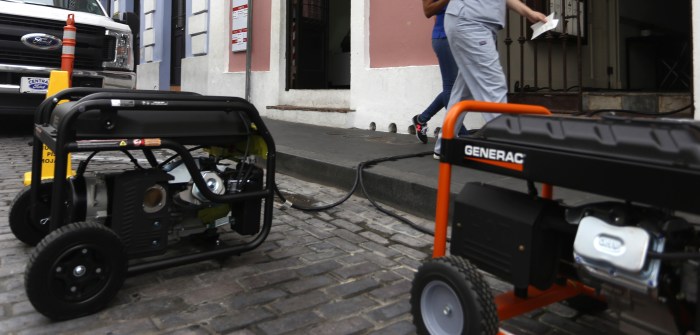 Puerto Rico recibe el año nuevo 2025 con un apagón masivo