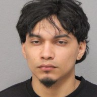 Hispano arrestado en Uniondale por posesión de drogas y navaja