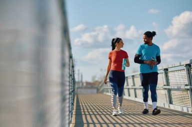 Aproveche el poder de caminar: Beneficios de estar físicamente activo