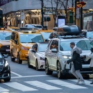 El nuevo peaje para ingresar a Manhattan recauda 100 millones en solo dos meses