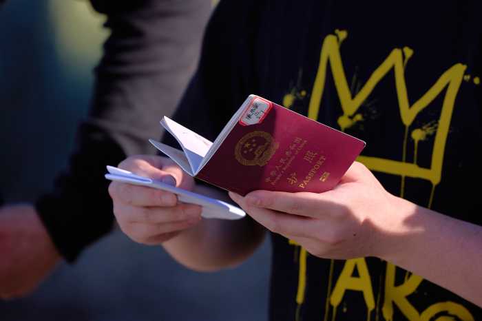 La presión deja en 'fuera de lugar' a deportistas extranjeros en EEUU