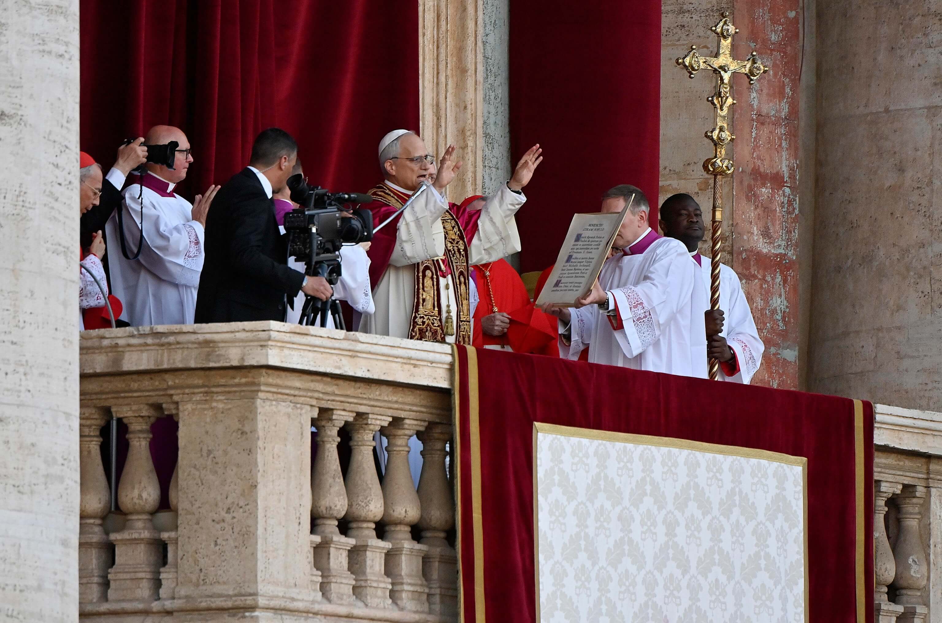 Defensores de los inmigrantes celebran la elección del Papa León XIV
