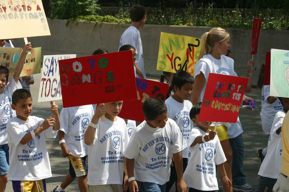 Casi 12 millones de niños hispanos en EEUU están en riesgo por los recortes presupuestarios