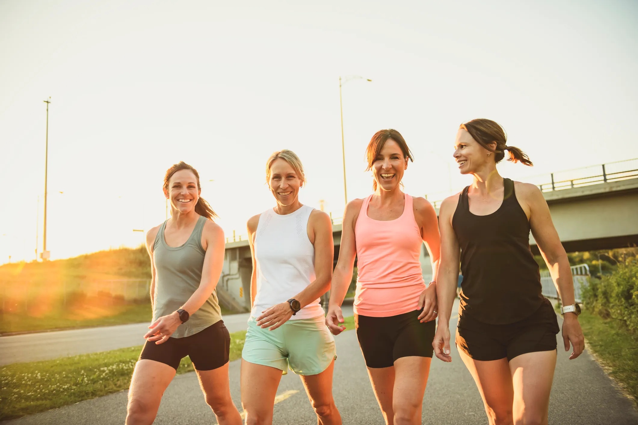8 maneras fáciles de mantenerte en forma este verano