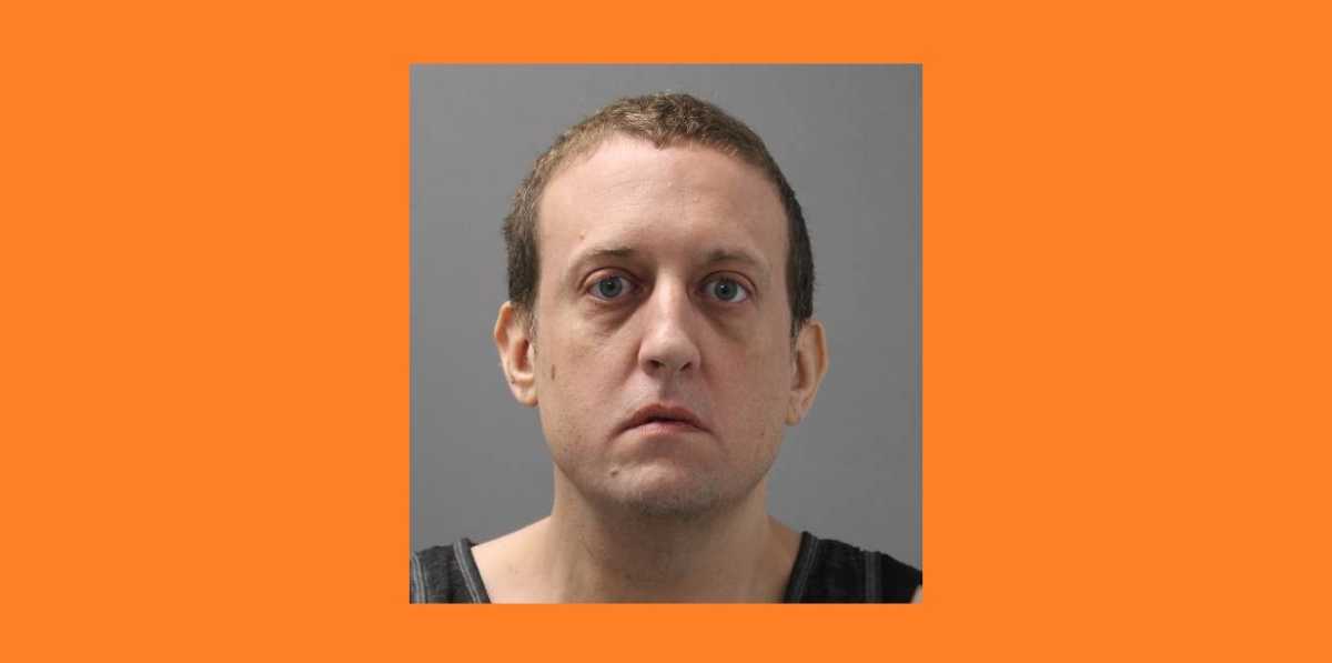 Exempleado escolar en Lindenhurst acusado de abuso sexual de un menor