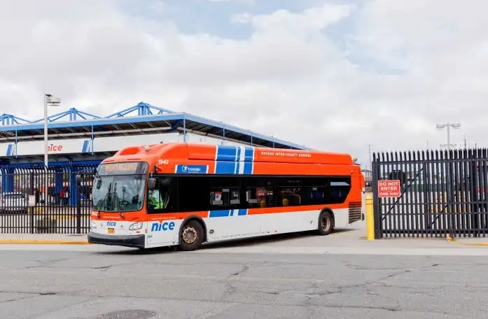 NICE Bus lanza servicio a Jones Beach para el fin de semana de 'Memorial Day'