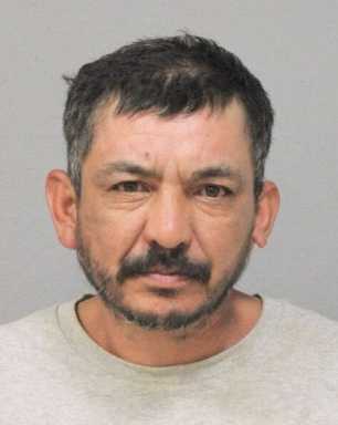 Hispano indocumentado detenido por agentes de ICE en Roosevelt