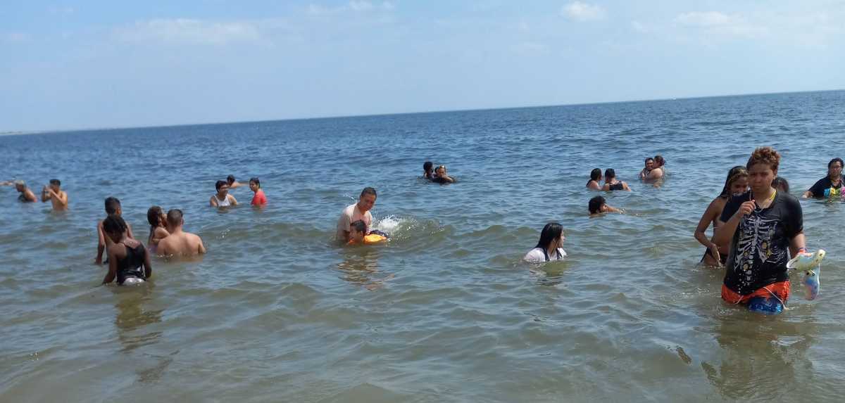 Gobierno de Suffolk insta a mantenerse seguros cerca de playas, lagos y piscinas
