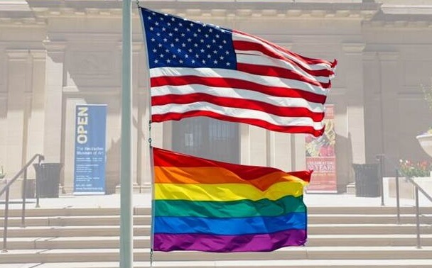 Celebrarán izamiento de la bandera del Orgullo en Huntington