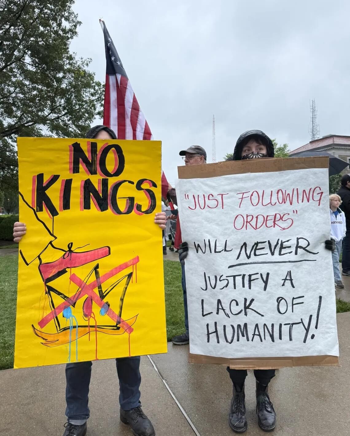 Miles de personas se unen a las protestas ‘No Kings’ en Long Island