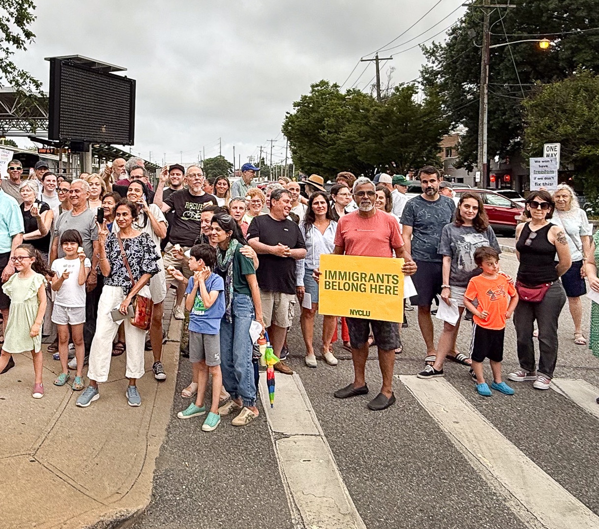Comunidad de Port Washington reafirma su defensa a los inmigrantes indocumentados