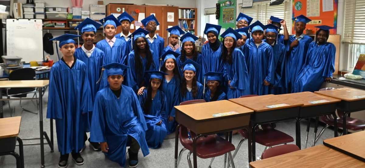 Graduados de 6to Grado de Valley Stream promovidos a la Secundaria