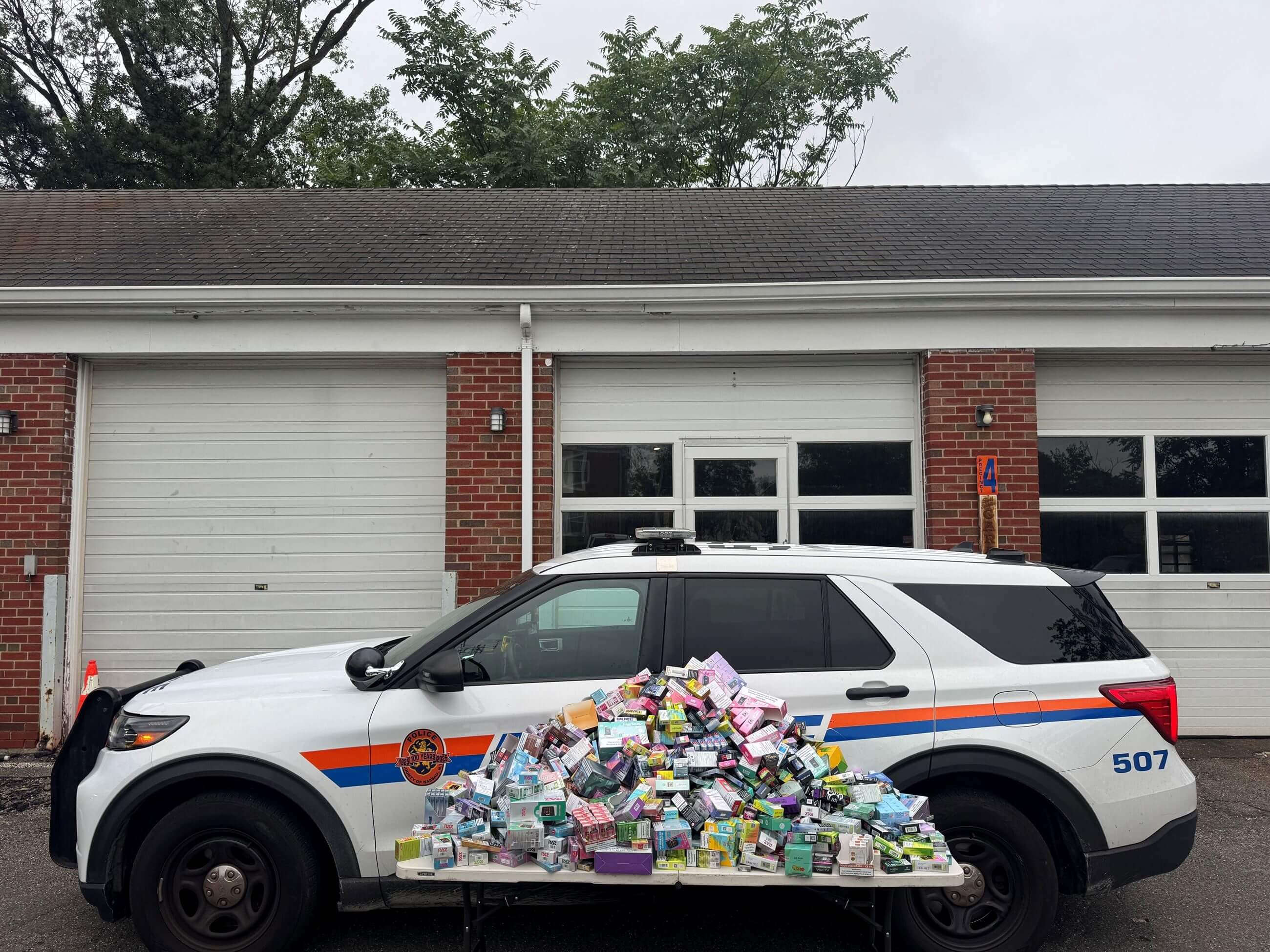 Hombre arrestado por vender productos de vapeo prohibidos en Nassau