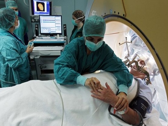 Consejos para ayudar a navegar la atención médica más fácilmente y ahorrar más dinero