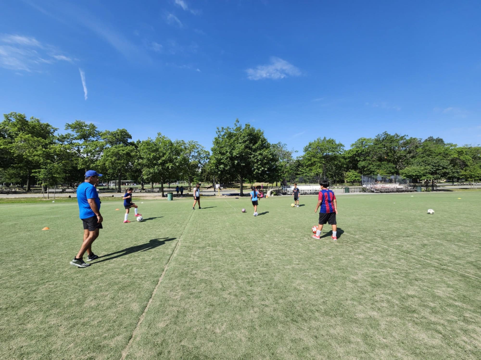 Ofrecen clases gratis de fútbol en Parque Flushing para niños de 6 a 13 años 
