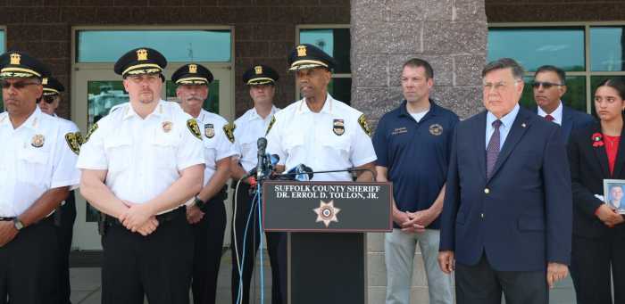 Suffolk lanza campaña STOP-DWI para arrestar a conductores ebrios y drogados
