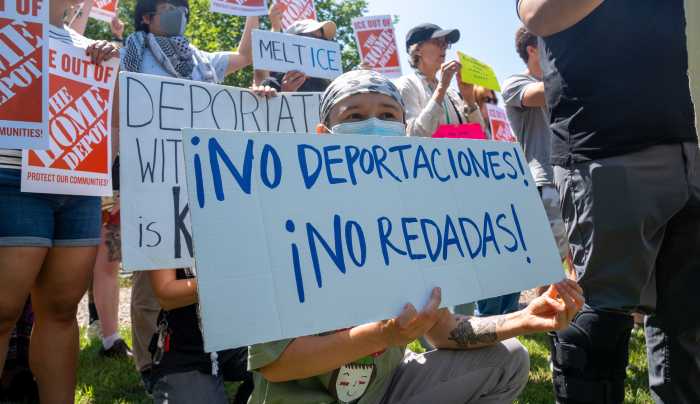 Congresista Laura Gillen y grupo bipartidista presentan proyecto de reforma migratoria integral