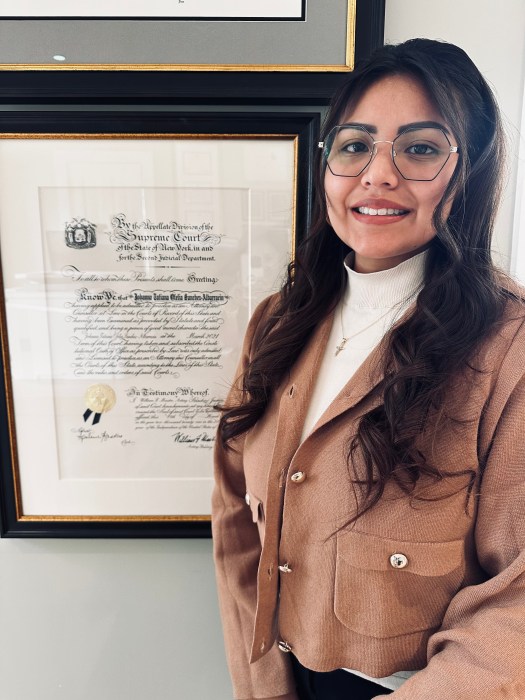 Empresas latinas locales se suman al fondo de becas de OLA: Creando Legados