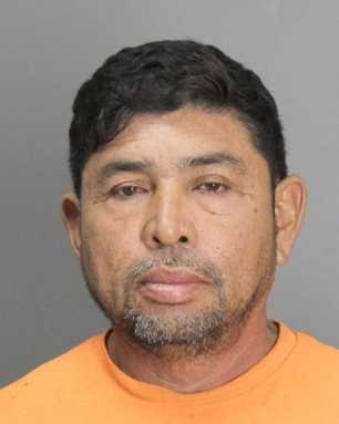 Hispano arrestado por abusar de niño durante 4 años en guardería de Westbury