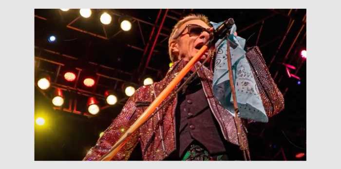 Vívelo LI : Rockero David Lee Roth se presenta en The Paramount