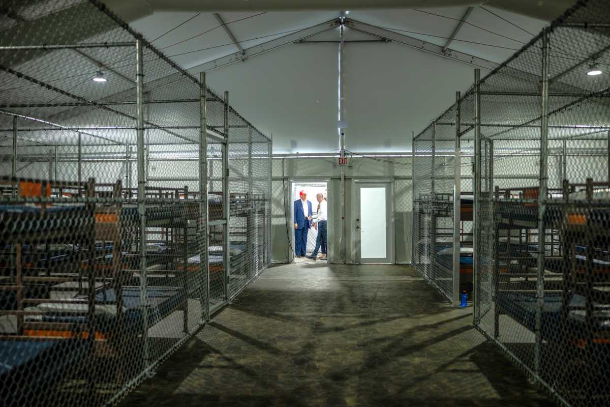 Al menos 249 inmigrantes guatemaltecos recluidos en Alligator Alcatraz