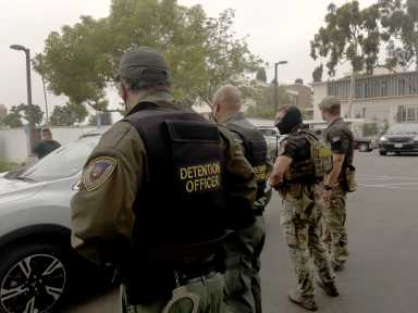 Fiscal de NY acusa a ICE de violar la ley al retener a los inmigrantes en su sede
