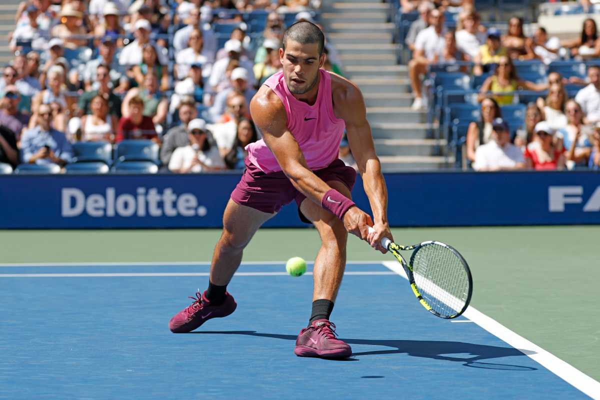 US Open 2025: Alcaraz pasa a octavos por la vía rápida