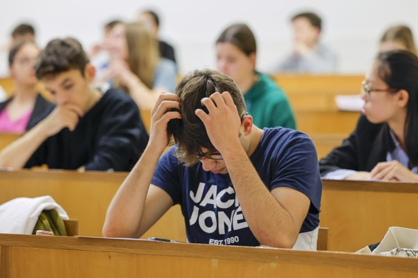 Cómo los padres pueden apoyar la salud mental de sus hijos durante la transición universitaria y más allá