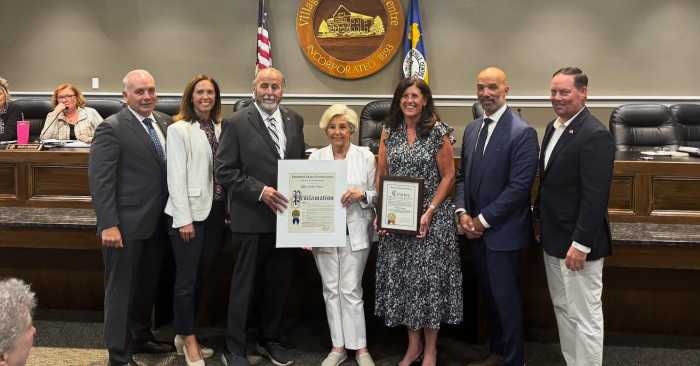 Legislador Davis y la Junta Municipal rinden homenaje a Margarita Grasing