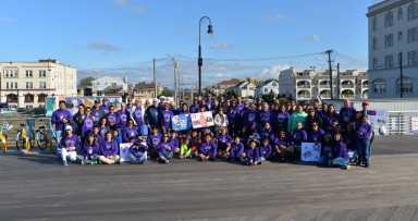 Círculo de la Hispanidad organiza caminata en Long Beach para terminar con la violencia doméstica