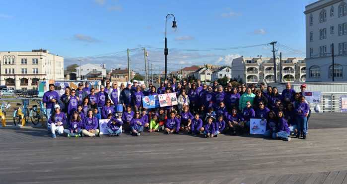 Círculo de la Hispanidad organiza caminata en Long Beach para terminar con la violencia doméstica