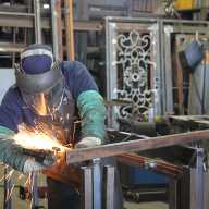 Trabajadores hispanos en EEUU siguen teniendo los menores ingresos, según Censo