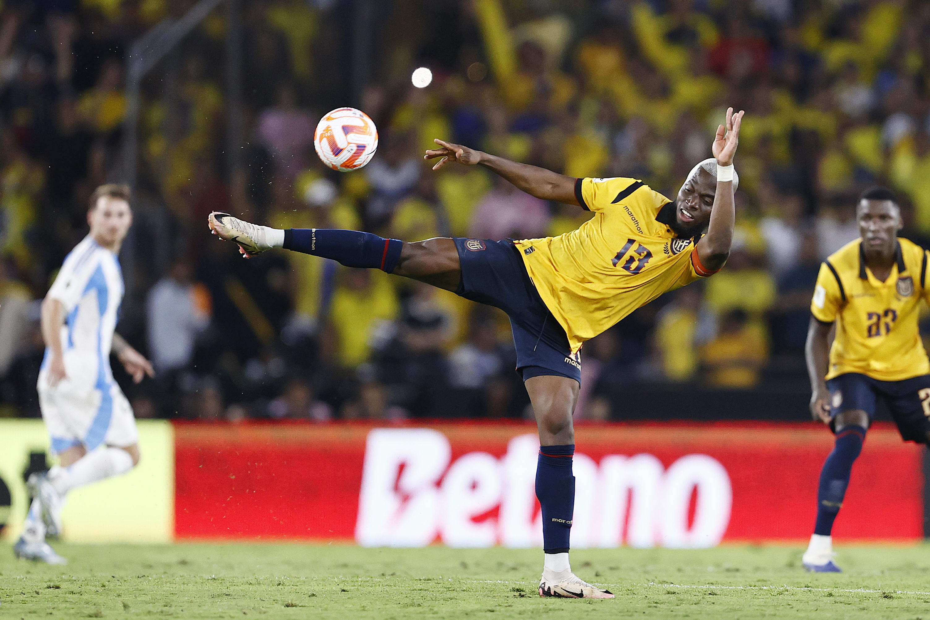 Eliminatorias al Mundial: Bolivia al repechaje y lamento venezolano