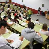 Estudiantes pueden solicitar admisión gratuita a casi 130 universidades en el estado de Nueva York