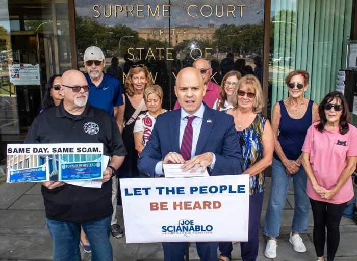 Supervisor de Hempstead debe testificar en audiencia por la demanda de su oponente en elecciones