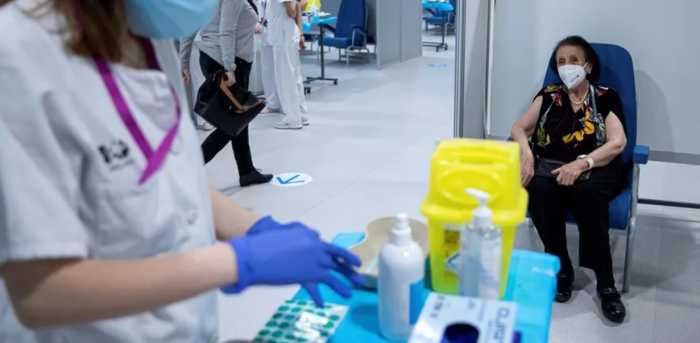 Seis consejos para elegir sus beneficios de salud para el 2026