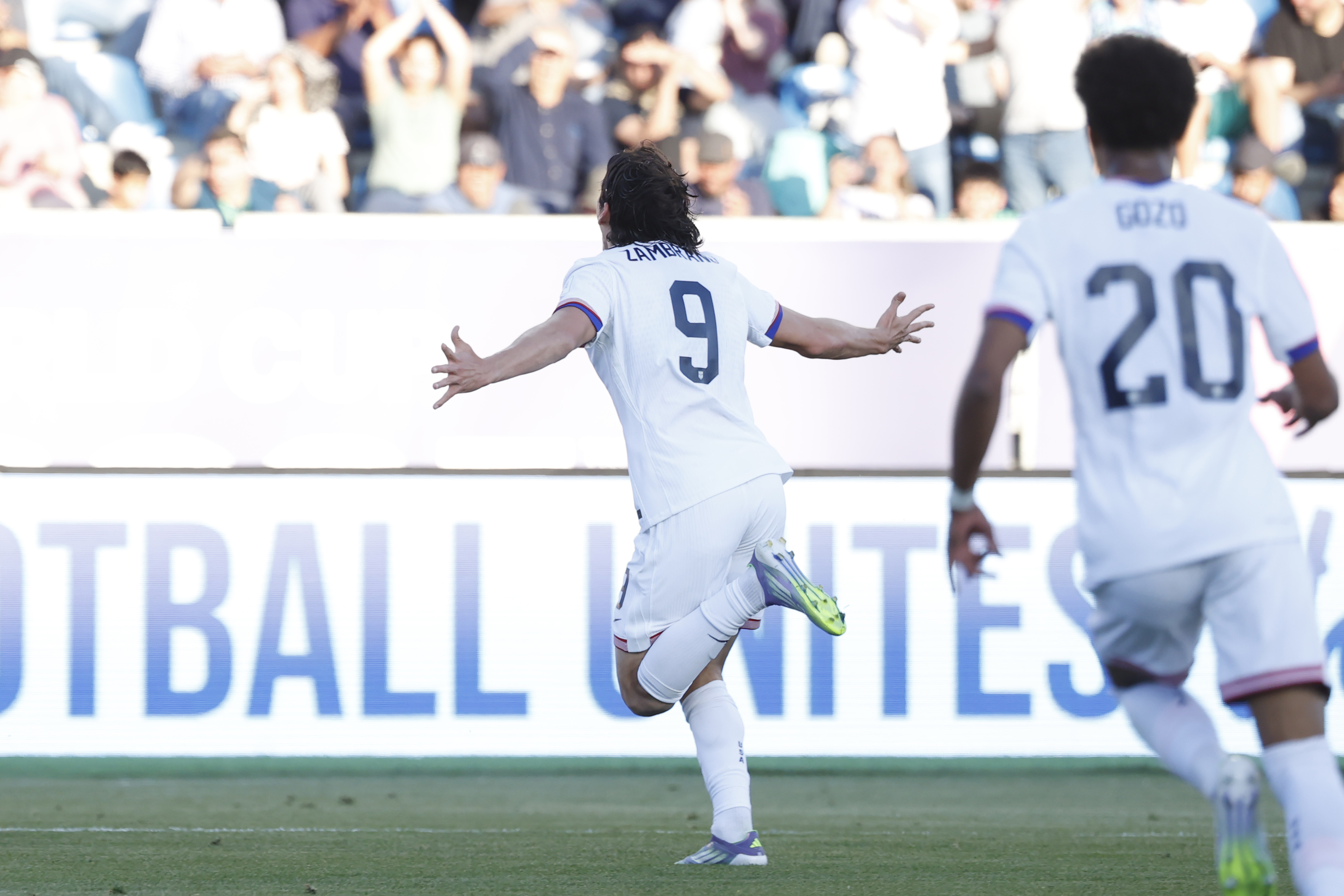 Estados Unidos golea 3-0 a Francia y pasa a 8vos. en Mundial Sub-20