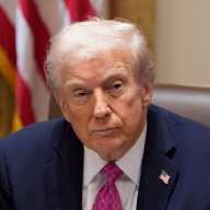 Demandan al Gobierno de Trump por "vigilancia ideológica" de redes sociales de inmigrantes