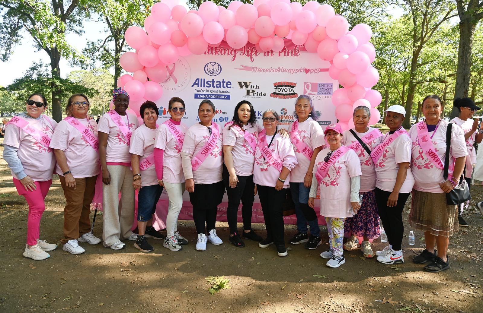 Caminata de Betty’s Breast Cancer Foundation irradia energía positiva, amor y esperanza